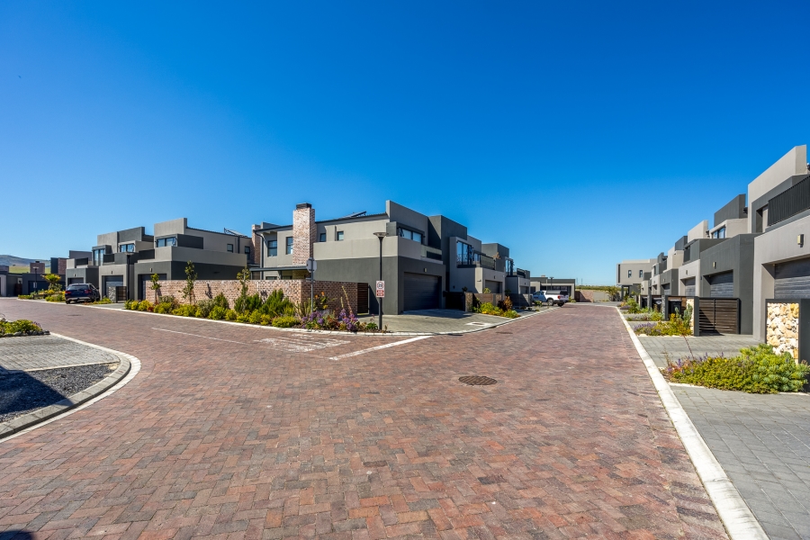 3 Bedroom Property for Sale in Haasendal Western Cape